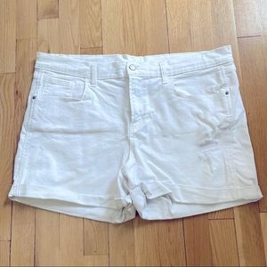 LIKE NEW Old Navy white shorts